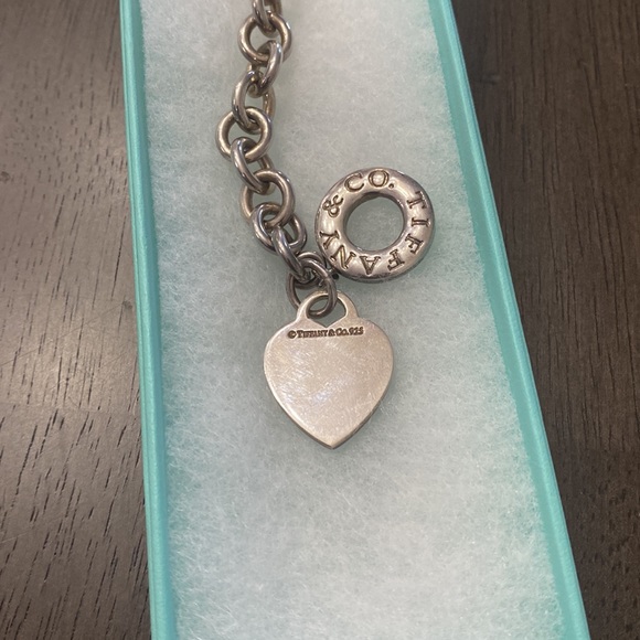 Tiffany & Co. Heart toggle necklace - Picture 5 of 5